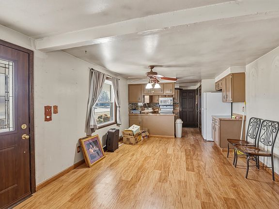 3rd image of 3165 Humboldt Rd