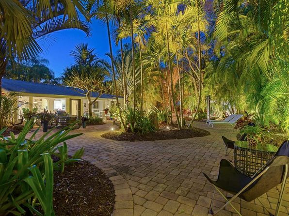 1330 N Lockwood Ridge Rd, Sarasota, FL 34237