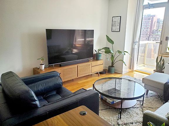 3rd image of 200 E 89th St APT 14H