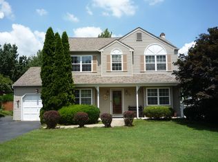 29 Lamberts Ln, Coatesville, PA 19320