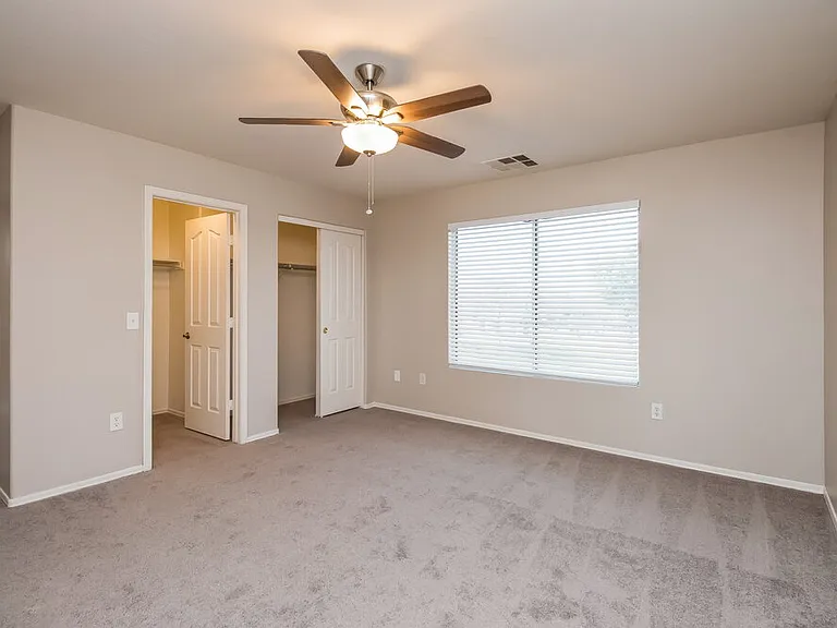 1306 S 119th Dr — Photo 7