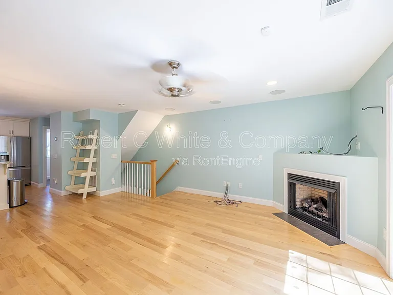 28 Armstrong Rd #C21 — Photo 10