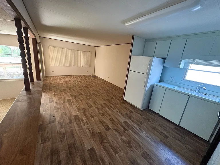 420 S Lake Ave #1 — Photo 9