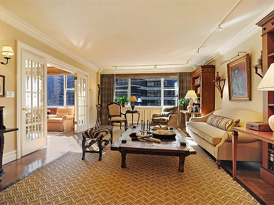 Sold by Sotheby's International Realty | media 30