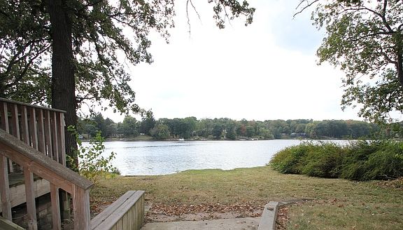 2nd image of 21111 W Sylvan Dr
