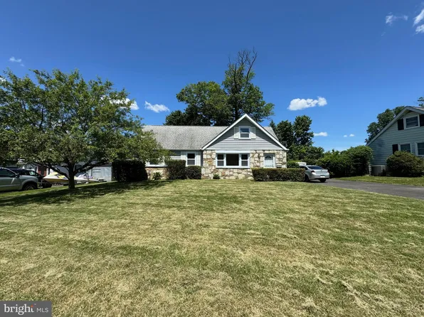 384 Marilyn Rd, Warminster, PA 18974
