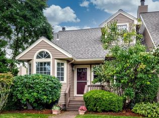1 Doyle Ln, Hopkinton, MA 01748