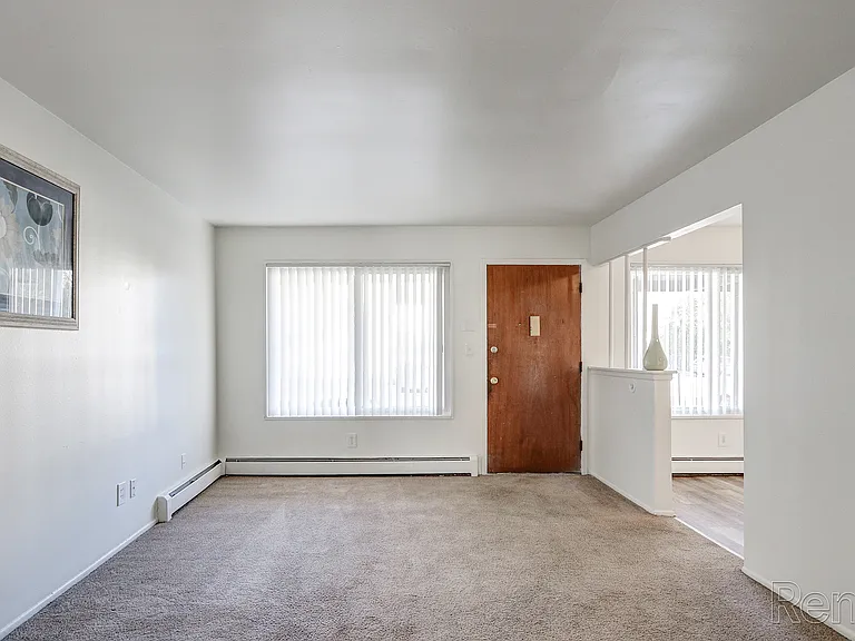Rochester House Apartments — Photo 17