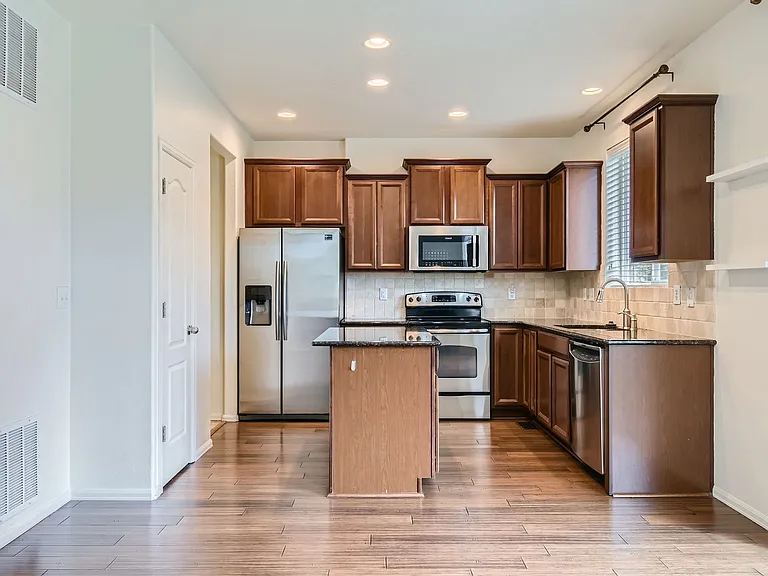 13000 Tamarac St — Photo 11