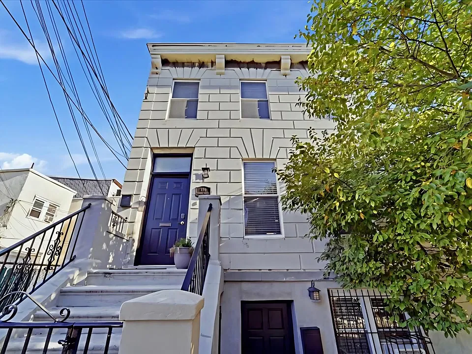 106 South St #106
