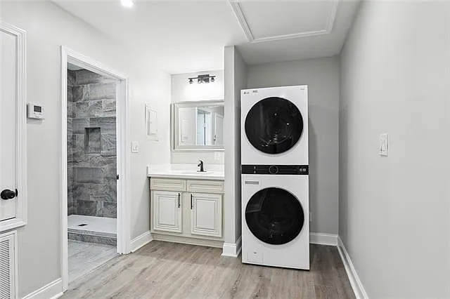 3439 Kabel Dr #206 — Photo 7