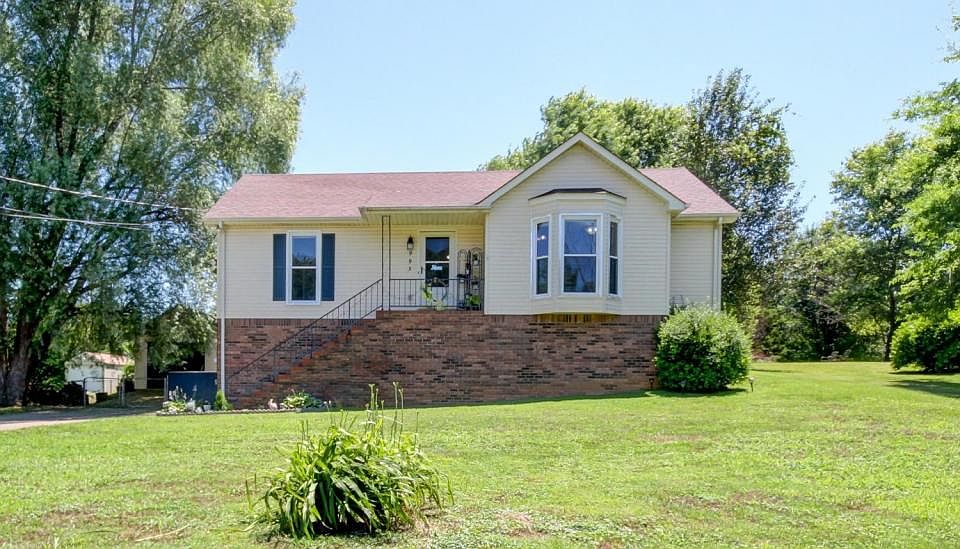 1st image of 993 Merritt Lewis Ln