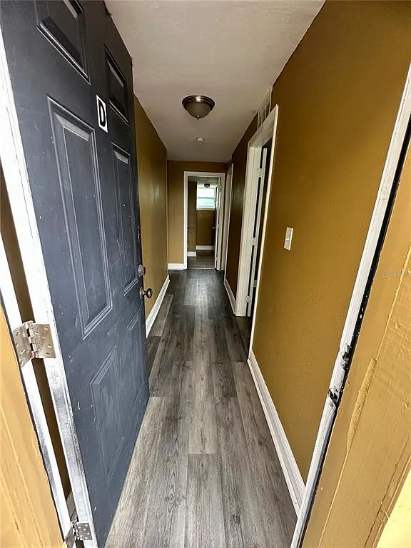 3 bed, 2.0 bath, 988 sqft, $1,750 — Photo 4