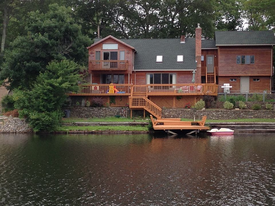 1st image of 27 Greenlake Dr