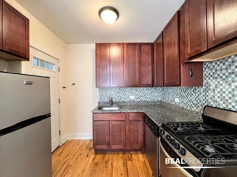 2954 N Seminary Ave #1 — Photo 5