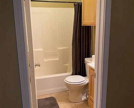 4th image of 1807 W Douglas St #1