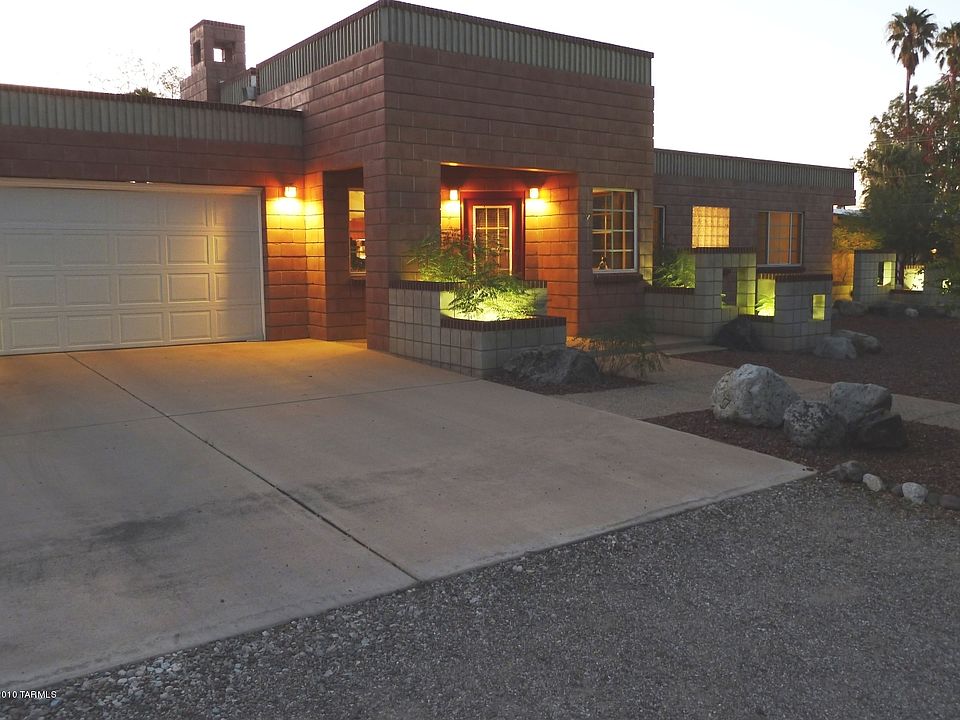 1st image of 525 N Camino Del Norte