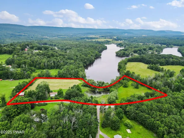 1467 Cortez Rd, Lake Ariel, PA 18436