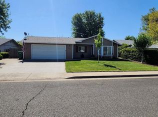 2952 Cobblestone Loop, Anderson, CA 96007