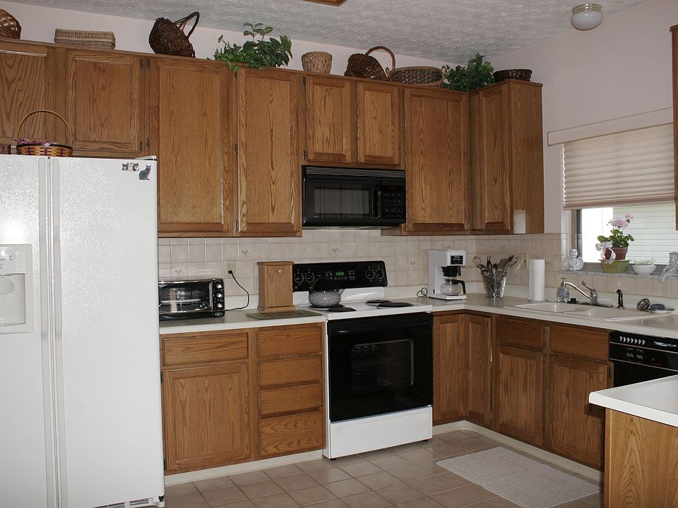 2nd image of 3124 Bennison Ct