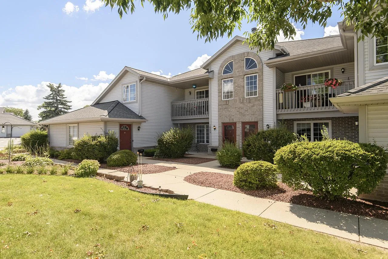 1055 Quinlan DRIVE #A photo 1