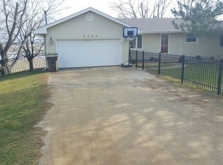 2082 Glen Ellen Rd, Sergeant Bluff, IA 51054