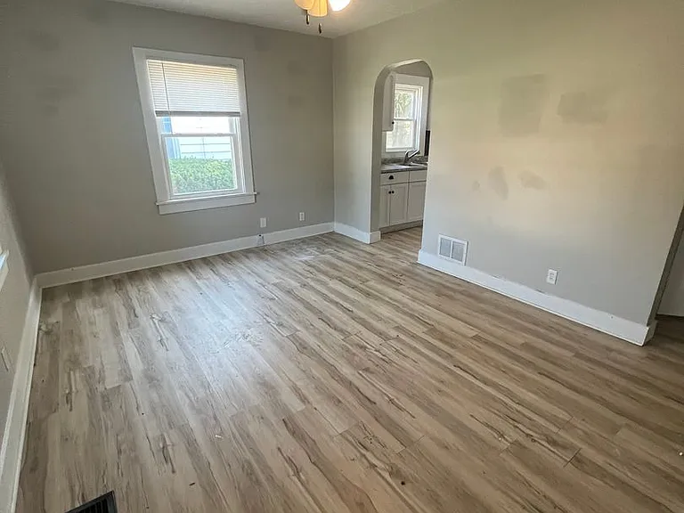 1036 N Bond St — Photo 2