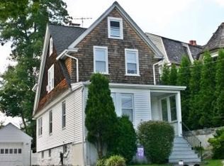 10 Woodland Dr, Greenwich, CT 06830