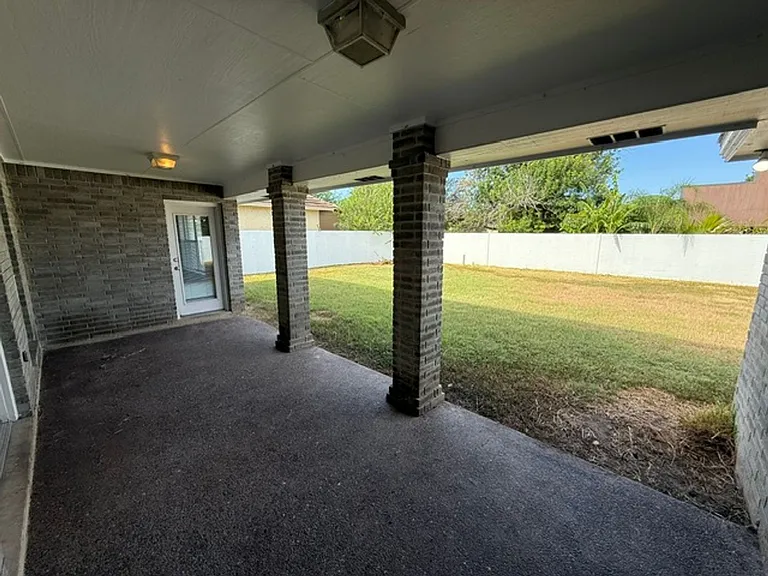 8506 Crownwood Dr — Photo 26