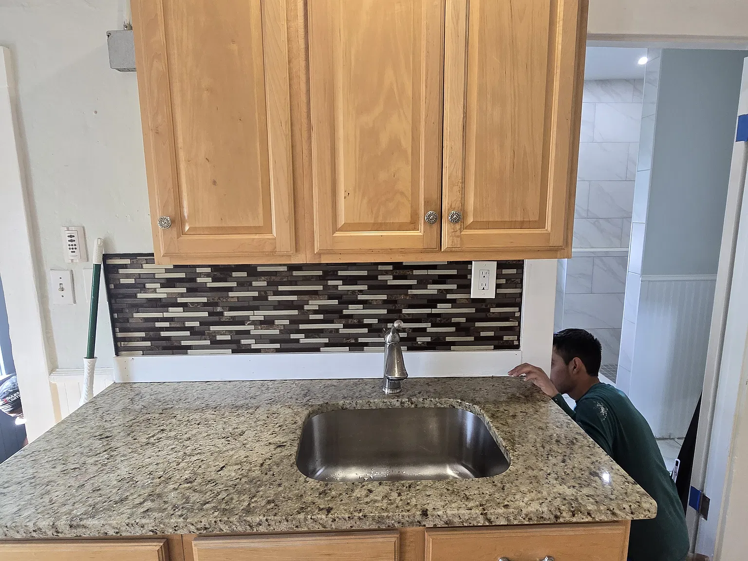 2 bed, 700 sqft, $1,800 — Photo 3