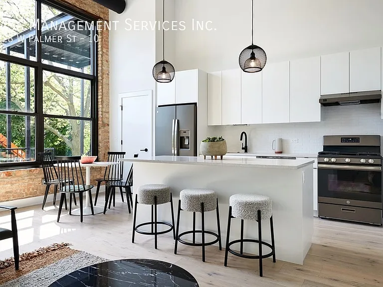 3228 W Palmer St #10 — Photo 1