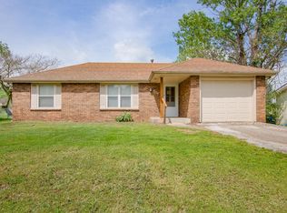 517 S Ventura Ave, Republic, MO 65738