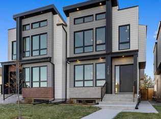 1135 NE 41st St SW, Calgary, AB T3C1X5