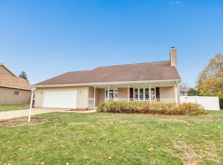 3901 E Ontonagon Ln, Green Bay, WI 54301