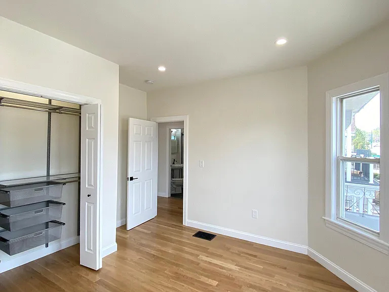 258 Belmont St #2 — Photo 15