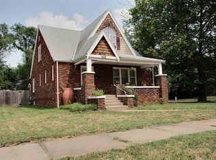1202 N Pearce St, Wichita, KS 67203