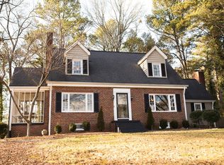 935 Hardwick Cir, Dalton, GA 30720