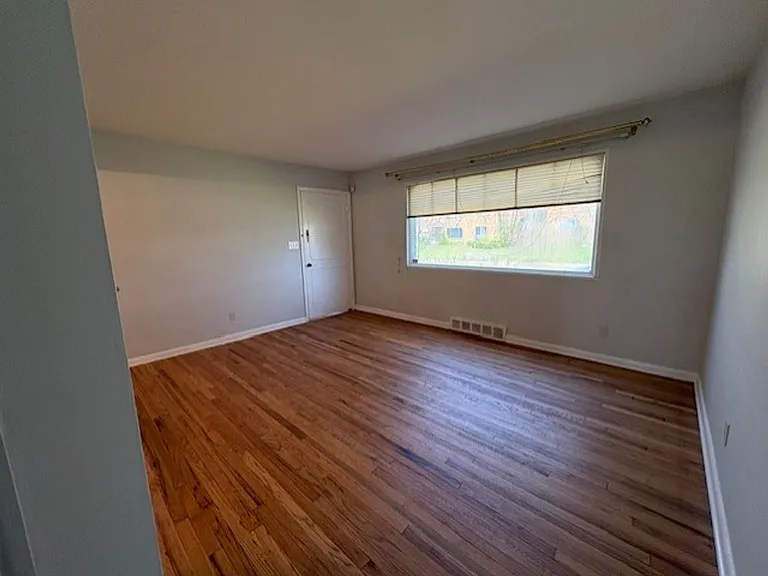1724-1726 Tanglewood Dr — Photo 3