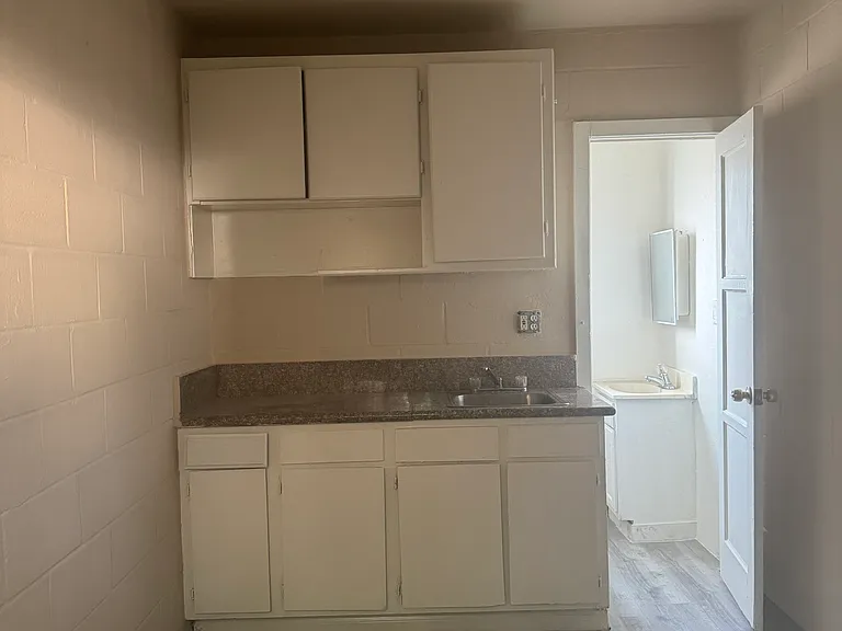 1927 N San Fernando Rd #9 — Photo 1