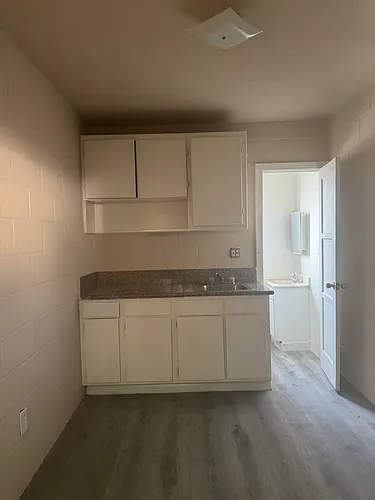 1927 N San Fernando Rd #9 Photo 1