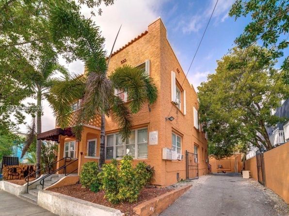 1429 SW 3rd St APT 4
