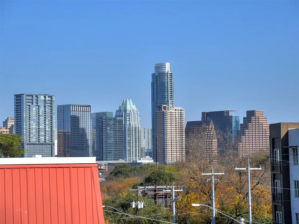 900 S Lamar Blvd #311