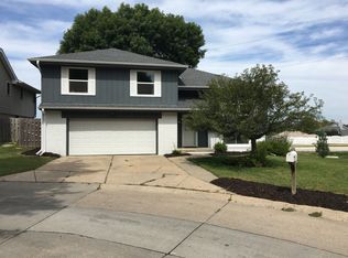 1928 N 152nd Plz, Omaha, NE 68154