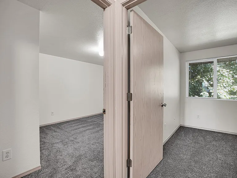 #294 FIELDSTONE APARTMENTS — Photo 15