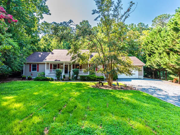 36458 Squid Cir, Greenbackville, VA 23356