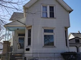 915 S 14th St, Milwaukee, WI 53204