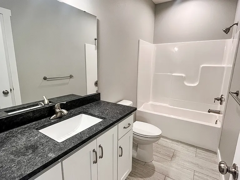 855 S Eastridge — Photo 7