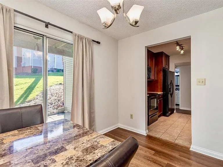 9178 N Swan Cir — Photo 2
