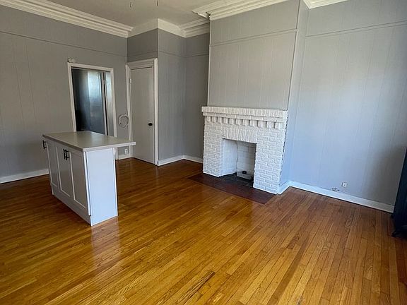 5th image of 174 Grand St APT 2
