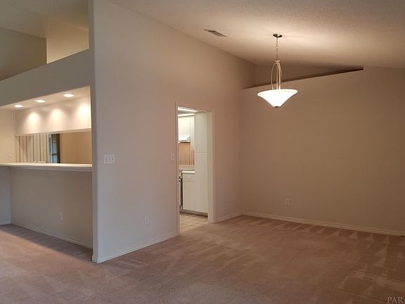 3rd image of 2054 Hamilton Crossing Dr